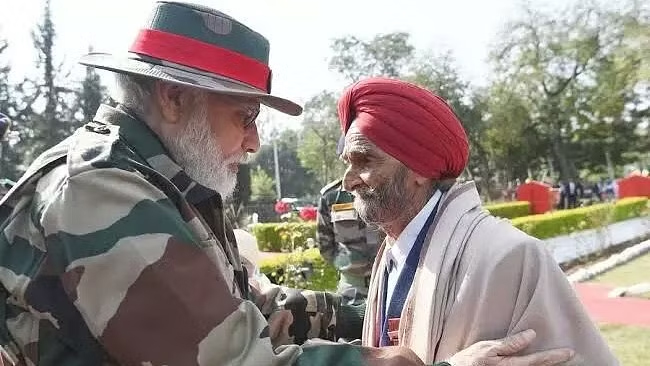 पाकिस्तान से युद्ध लड़े बाल सैनिक बलदेव सिंह का निधन - सैन्य सम्मान के साथ अंतिम संस्कार"