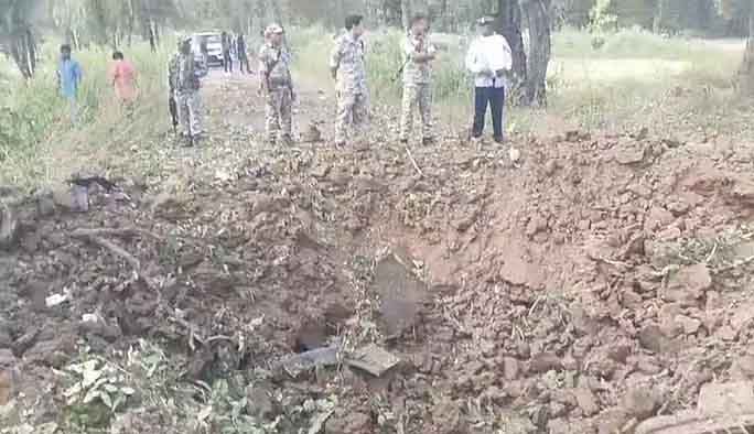 बीजापुर में नक्सलियों का हमला: आईईडी धमाके में 9 जवान शहीद, ऑपरेशन से लौटते समय हुआ हमला