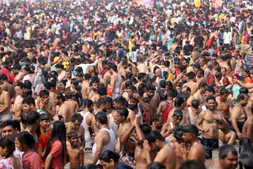 kumbh-2025-57-crore-devotees-40-vip-bath