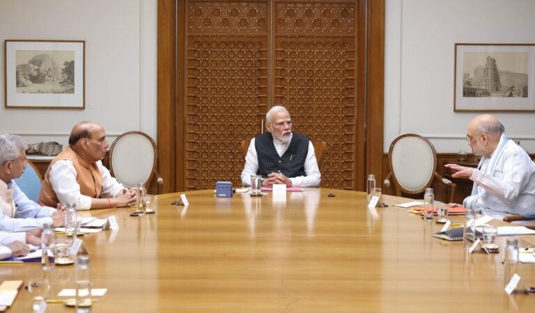 pahalgam-attack-india-big-action-pakistan-diplomatic-visa