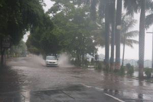 school-holiday-in-mp-due-to-heavy-rain-alert