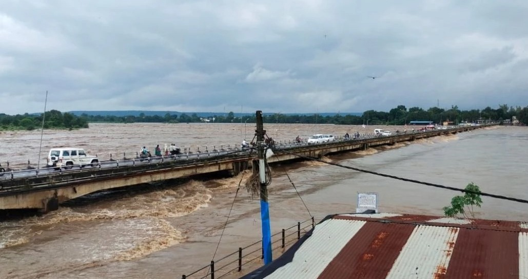 mp-heavy-rain-alert-narmada-flood-mandla-tikamgarh
