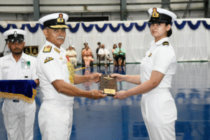 aastha-poonia-first-woman-fighter-pilot-indian-navy