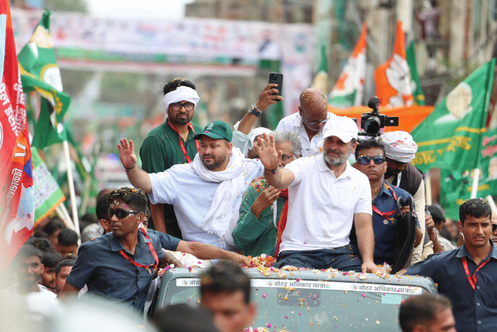 rahul-gandhi-adhikar-yatra-day3-nawada-protest-public-meeting