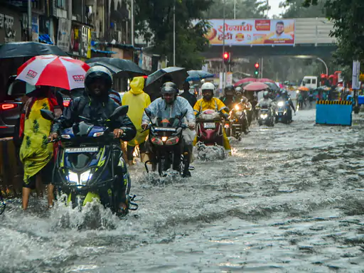 maharashtra-heavy-rainfall-mumbai-red-alert-14-dead